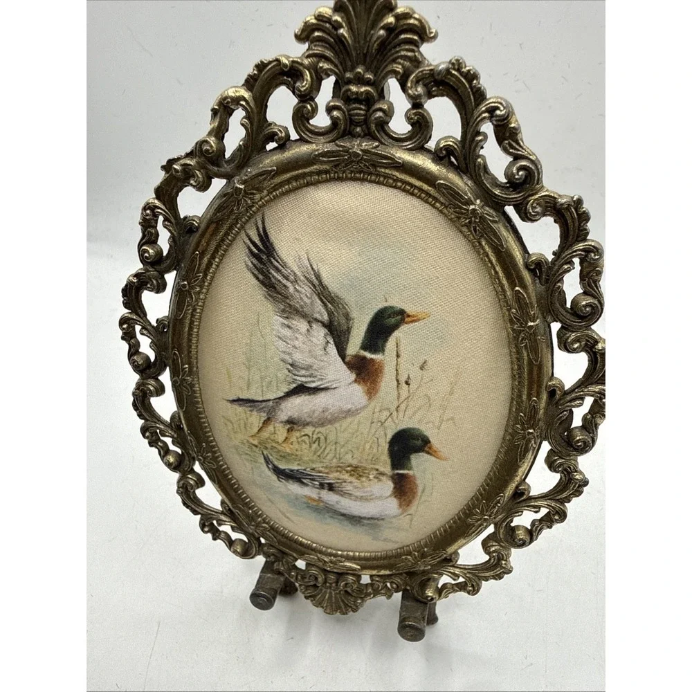 Vintage Quilt Duck Picture On Stand Ornate Oval Gold Metal Picture Made Italy